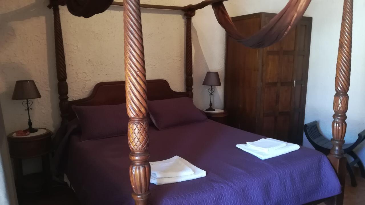 Hostal Restaurante La Diligencia Кунит Екстериор снимка