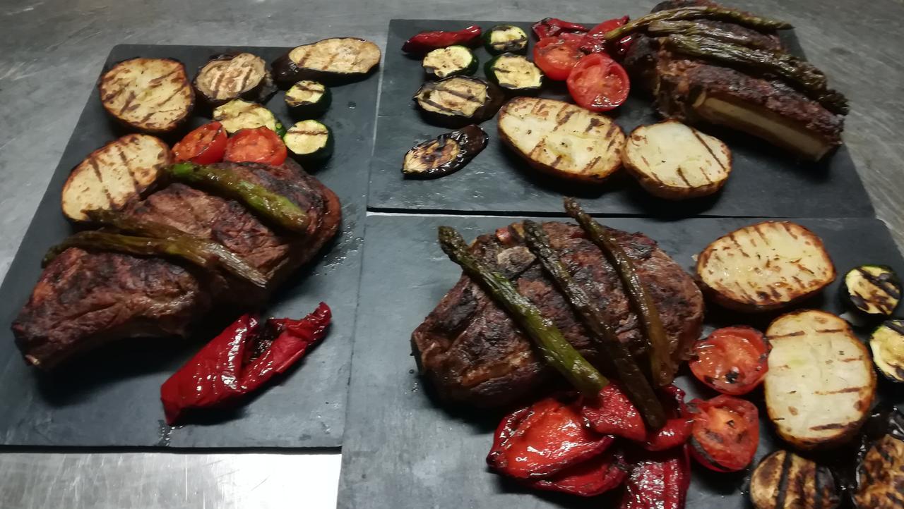Hostal Restaurante La Diligencia Кунит Екстериор снимка